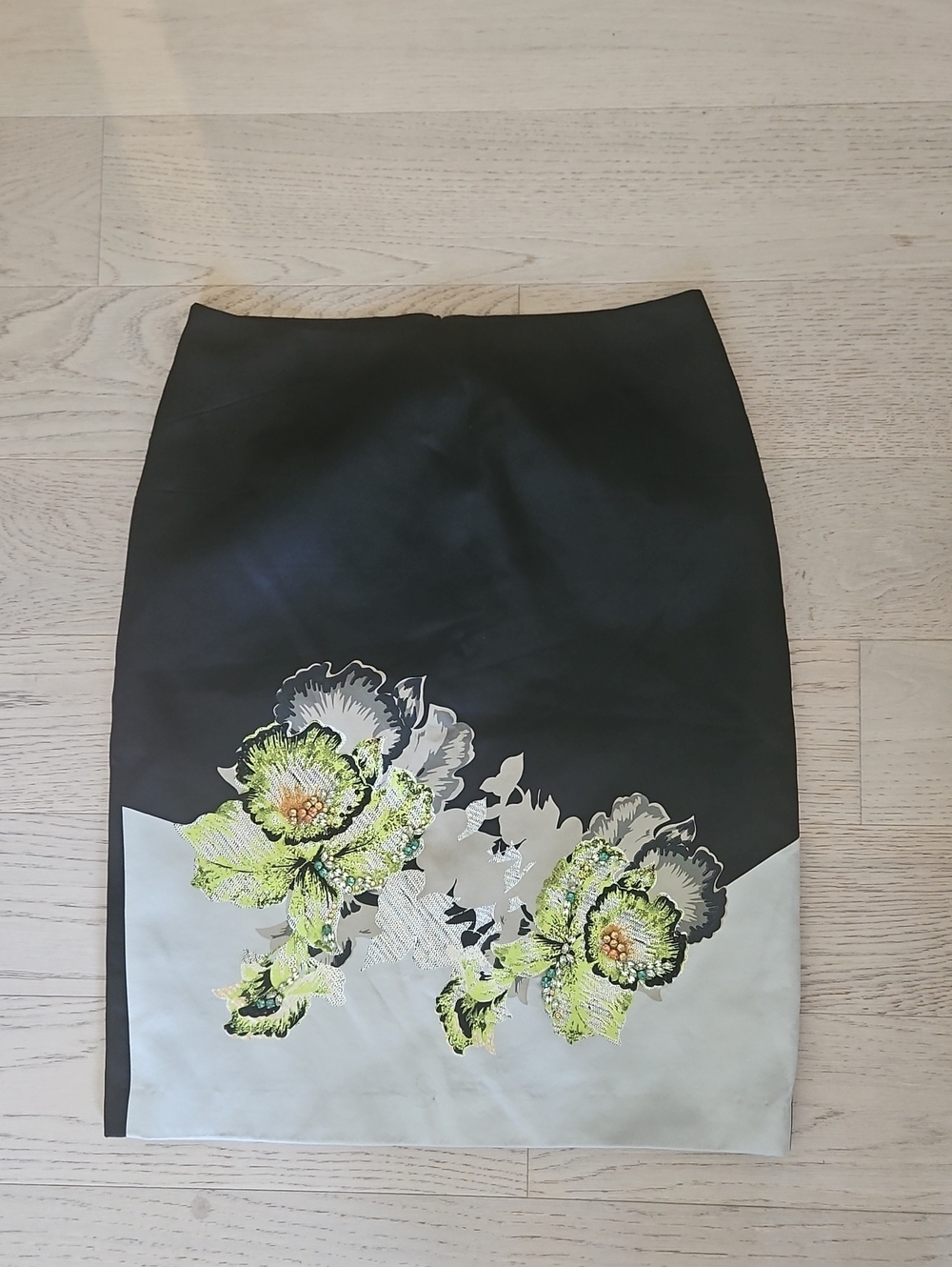 Topshop Floral Embroidered Black & Cream Pencil Skirt